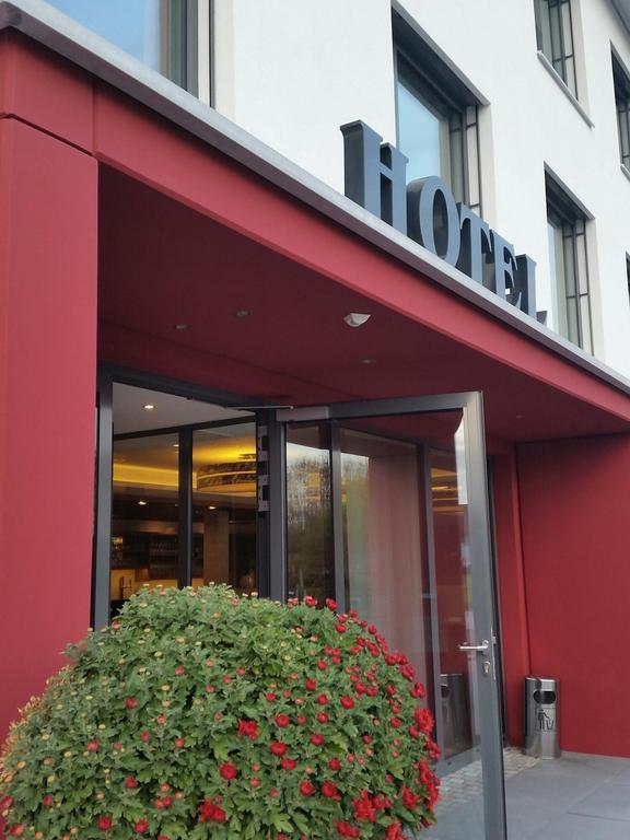 Alpenflair Hotel Buchloe Exteriör bild